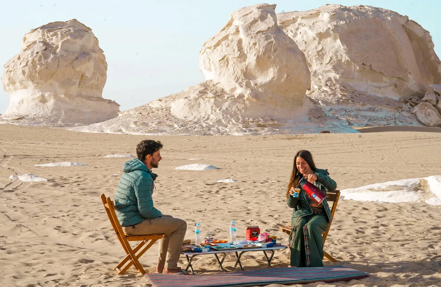 Couple having breakfast in Bahariya Oasis