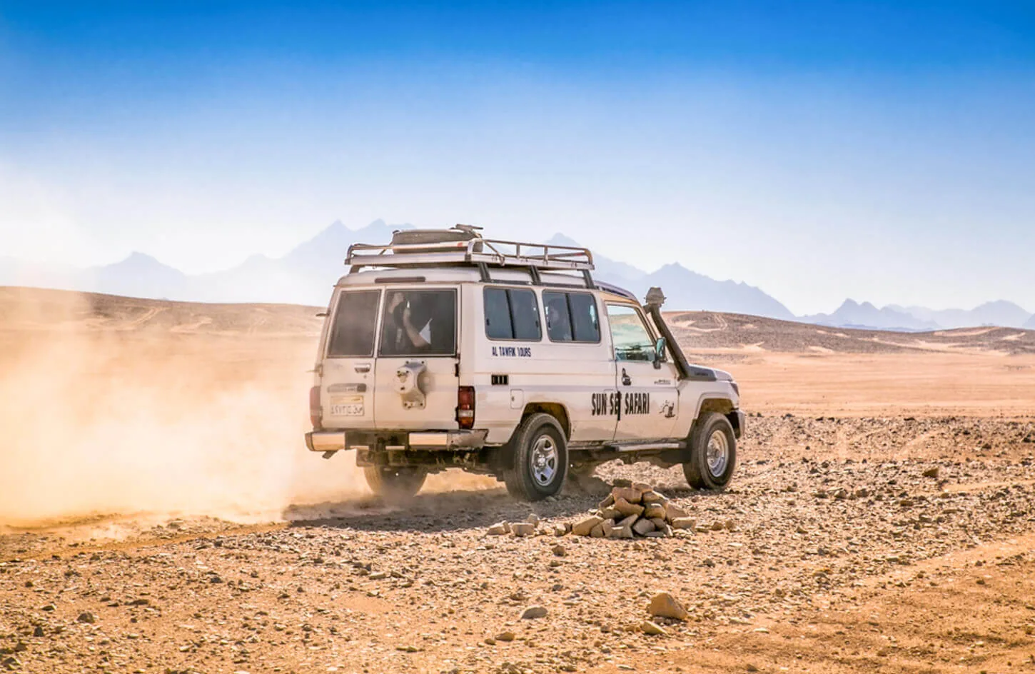 A four wheel drive car from one of the wonderful safari trips 1