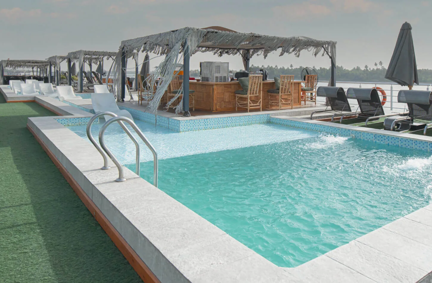 Le Fayan nile cruise1