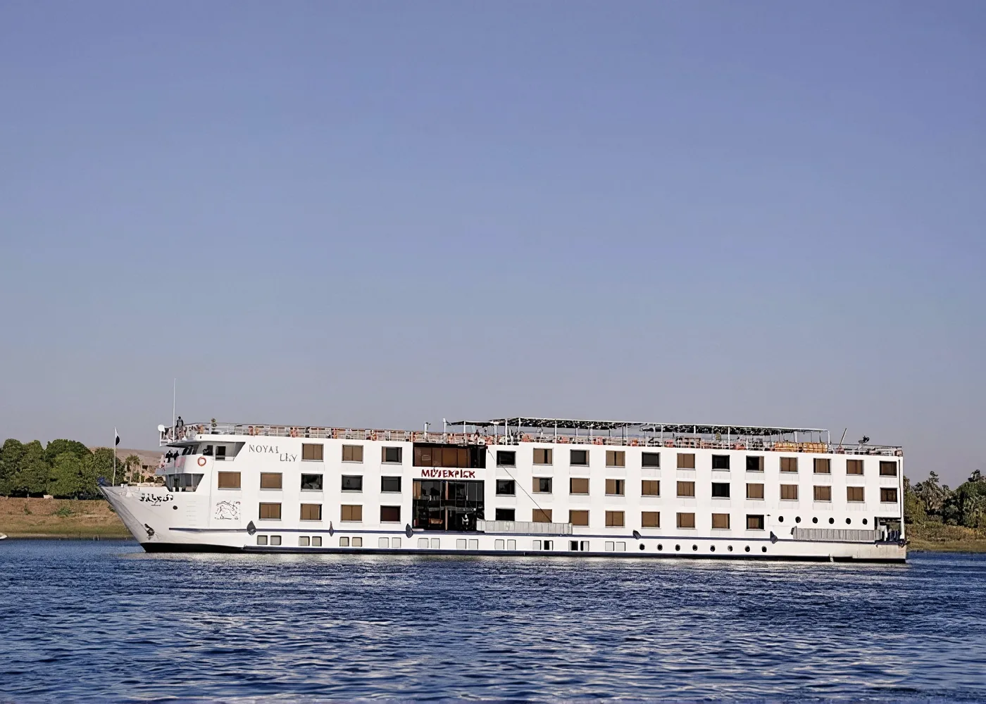 Royal Lily cruise