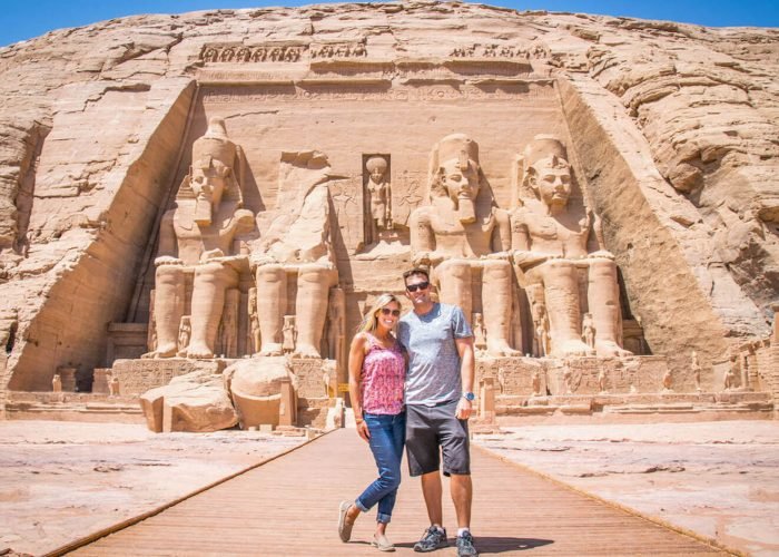 A-wonderful-picture-of-the-couple-in-front-of-Abu-Simbel-Temple